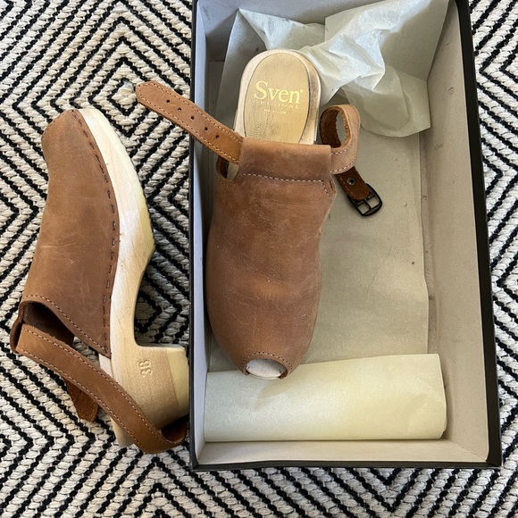Sven Shoes Sven Peep Toe Clogs With Low Ankle Strap Size 38